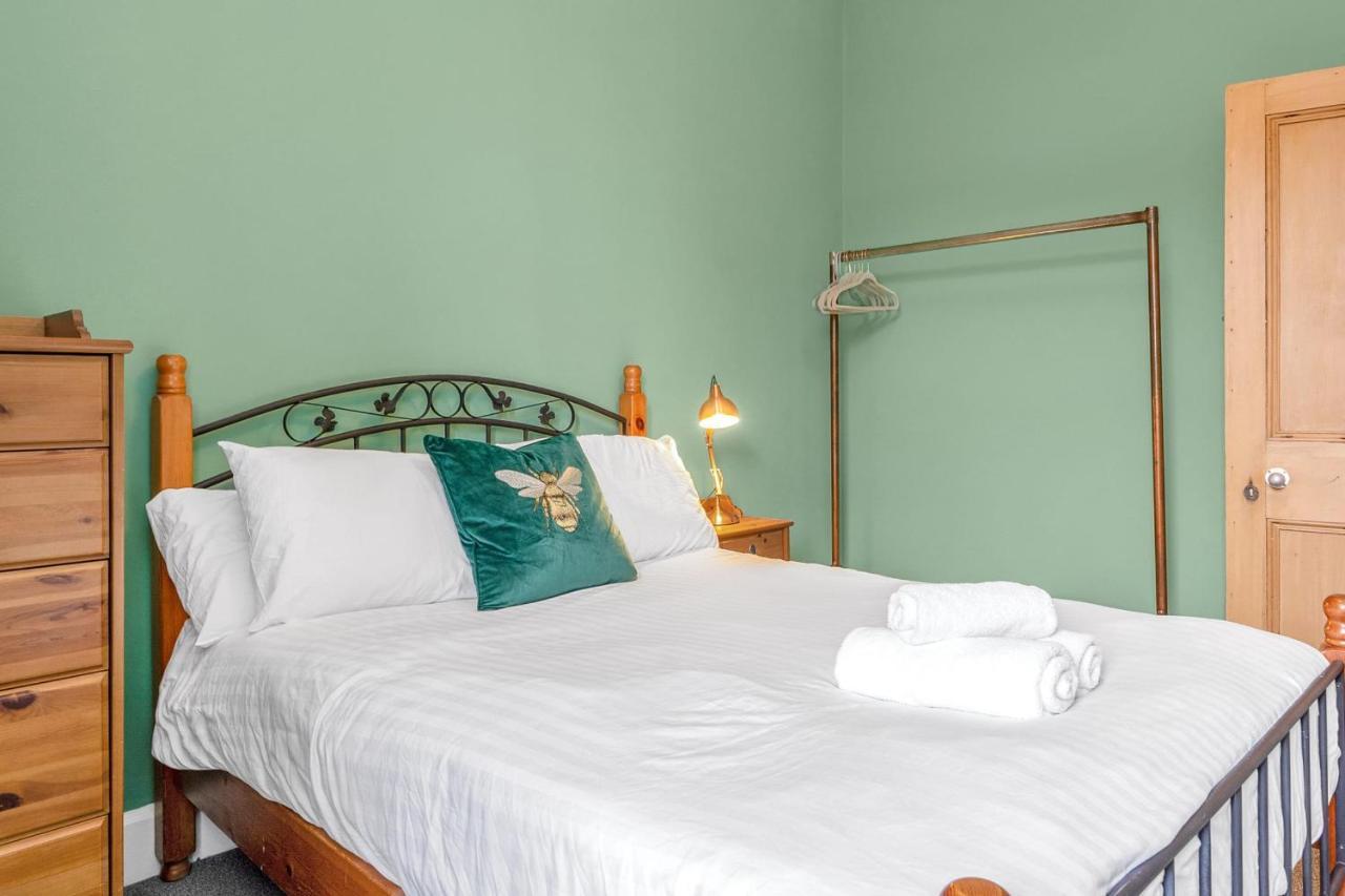 Bright And Quiet Edinburgh Home Экстерьер фото